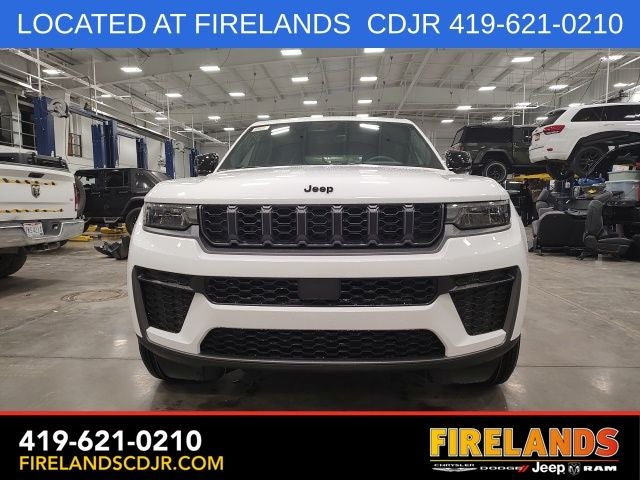 2026 Jeep Grand Cherokee Laredo