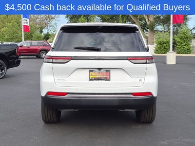 2026 Jeep Grand Cherokee Base