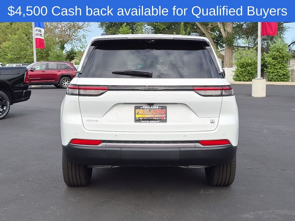 2026 Jeep Grand Cherokee Base