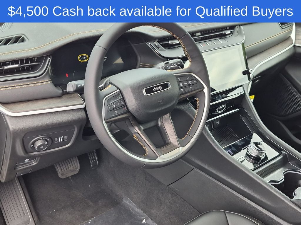 2026 Jeep Grand Cherokee Base