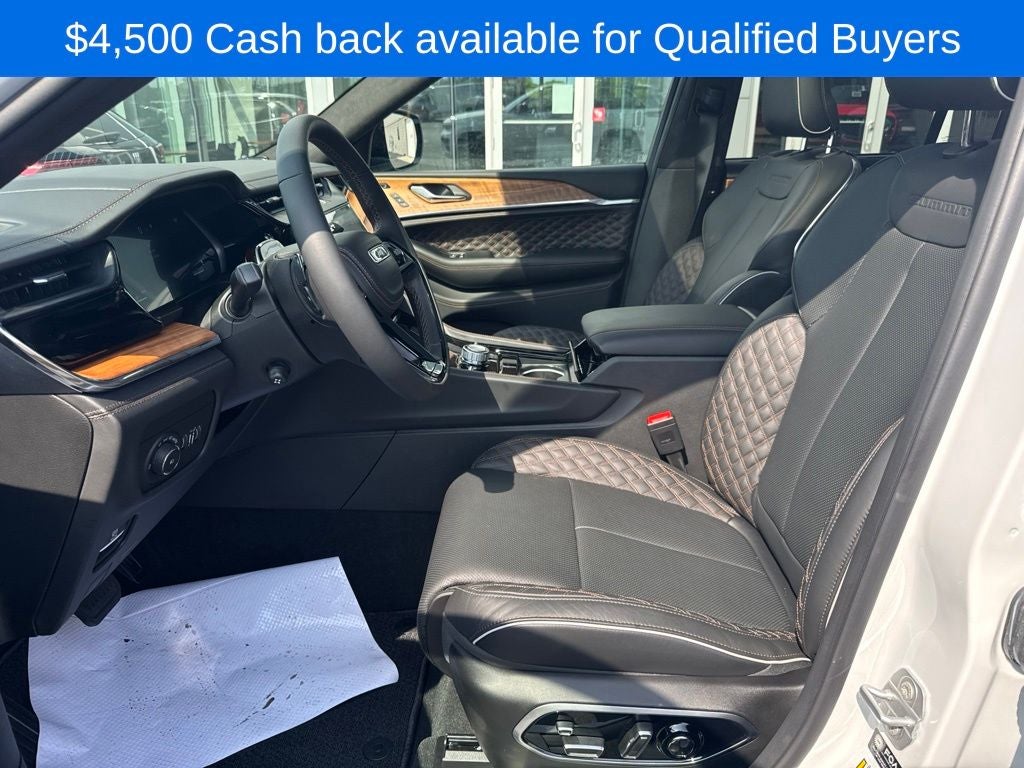 2026 Jeep Grand Cherokee Summit