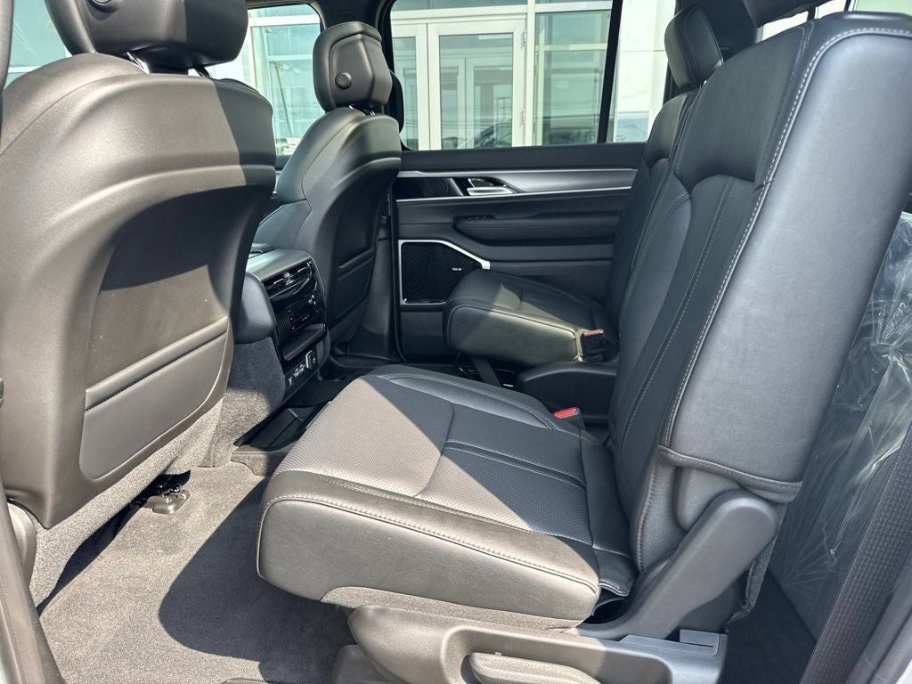 2026 Jeep Grand Wagoneer Limited Altitude