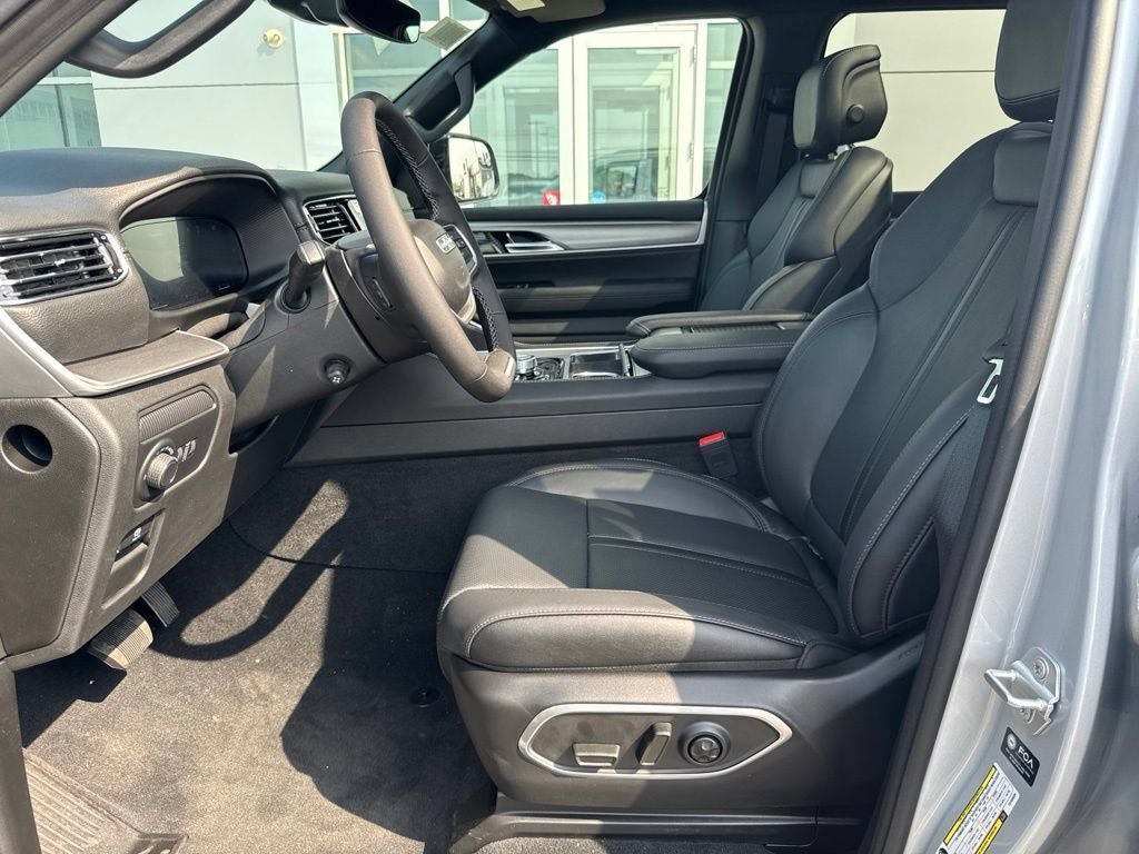 2026 Jeep Grand Wagoneer Limited Altitude