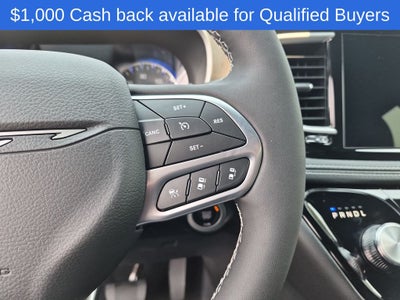 2027 Chrysler Pacifica Select