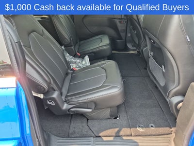 2027 Chrysler Pacifica Select