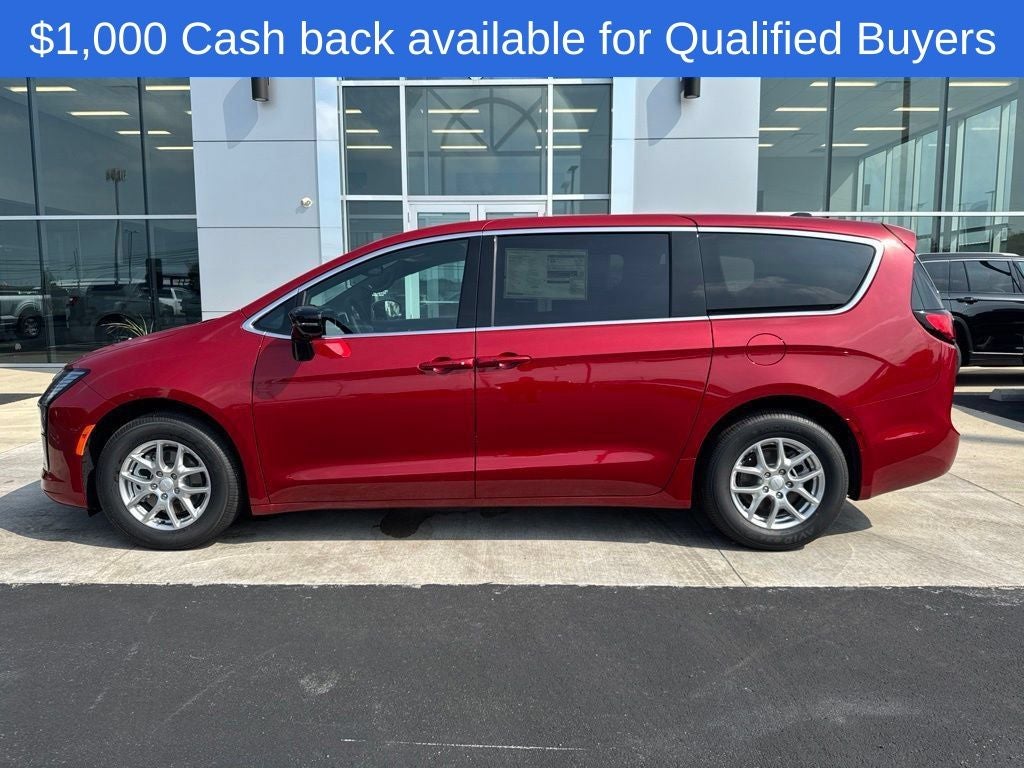 2027 Chrysler Pacifica Select