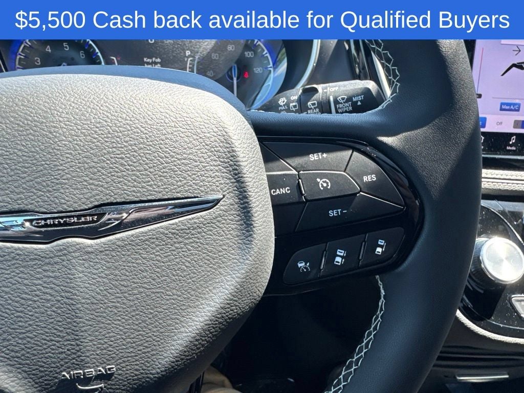 2026 Chrysler Pacifica Select