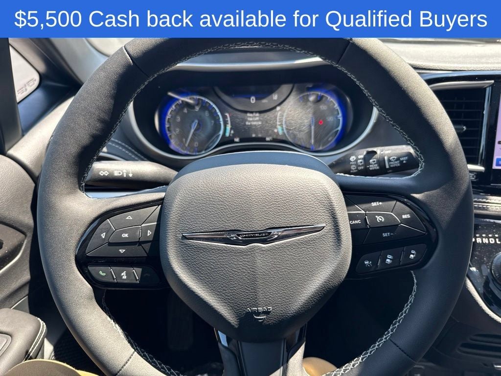 2026 Chrysler Pacifica Select