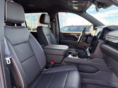 2025 GMC Yukon XL Elevation