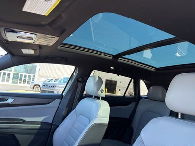 2025 Volkswagen Atlas Cross Sport 2.0T SEL