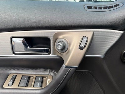 2012 Lincoln MKX Base