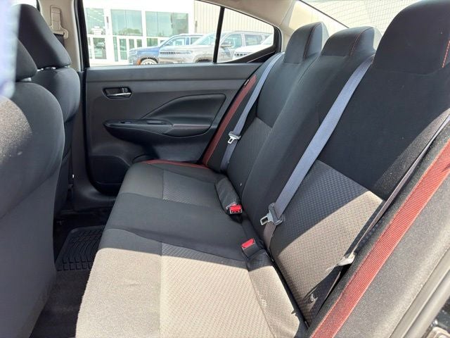 2025 Nissan Versa 1.6 SR