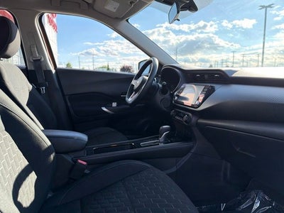 2022 Nissan Kicks SV