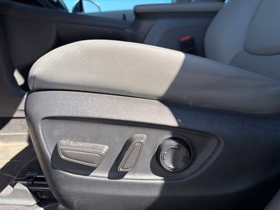2023 Toyota Sienna XLE 8 Passenger
