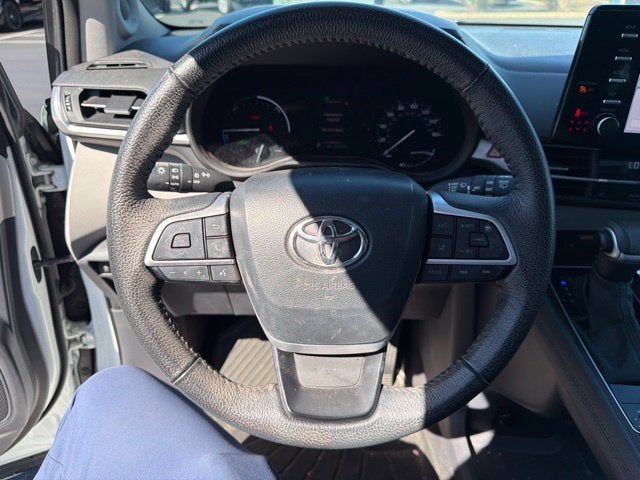 2023 Toyota Sienna XLE 8 Passenger
