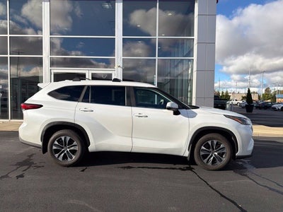 2023 Toyota Highlander XLE