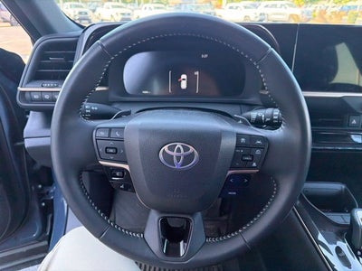 2025 Toyota Crown Signia XLE