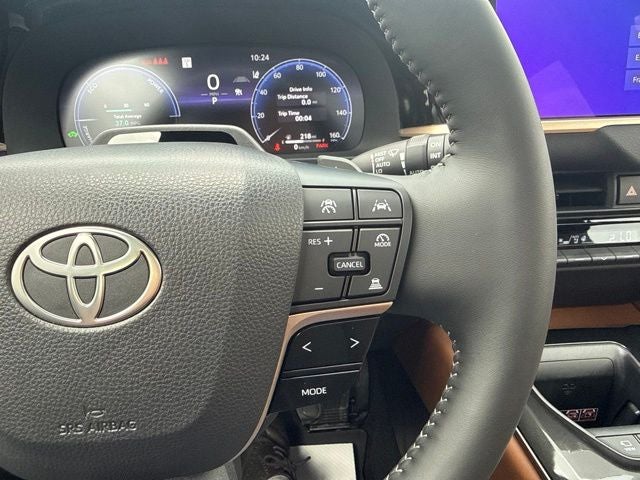 2025 Toyota Crown Signia Limited