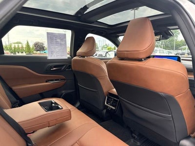 2025 Toyota Crown Signia Limited