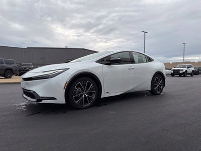 2025 Toyota Prius XLE
