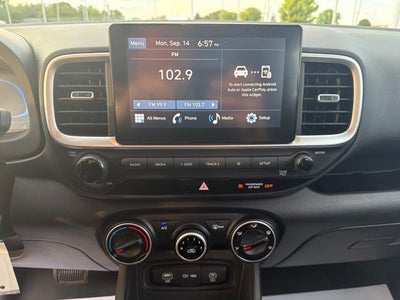 2023 Hyundai Venue SE