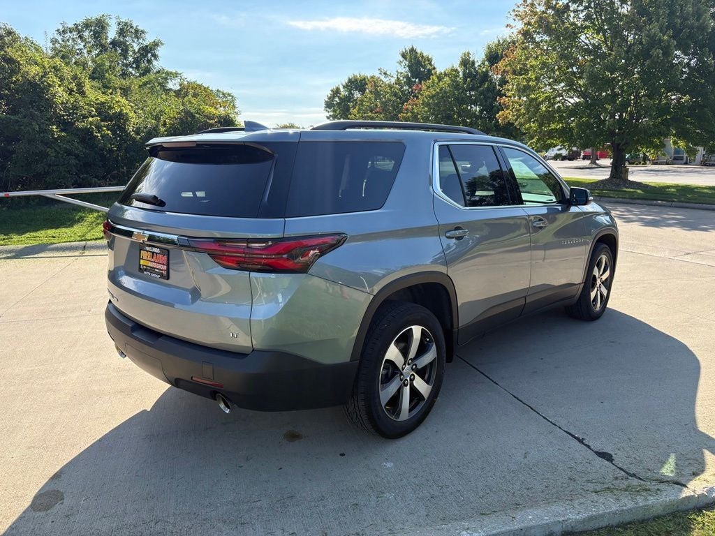 2023 Chevrolet Traverse LT Leather