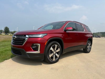 2023 Chevrolet Traverse LT Leather