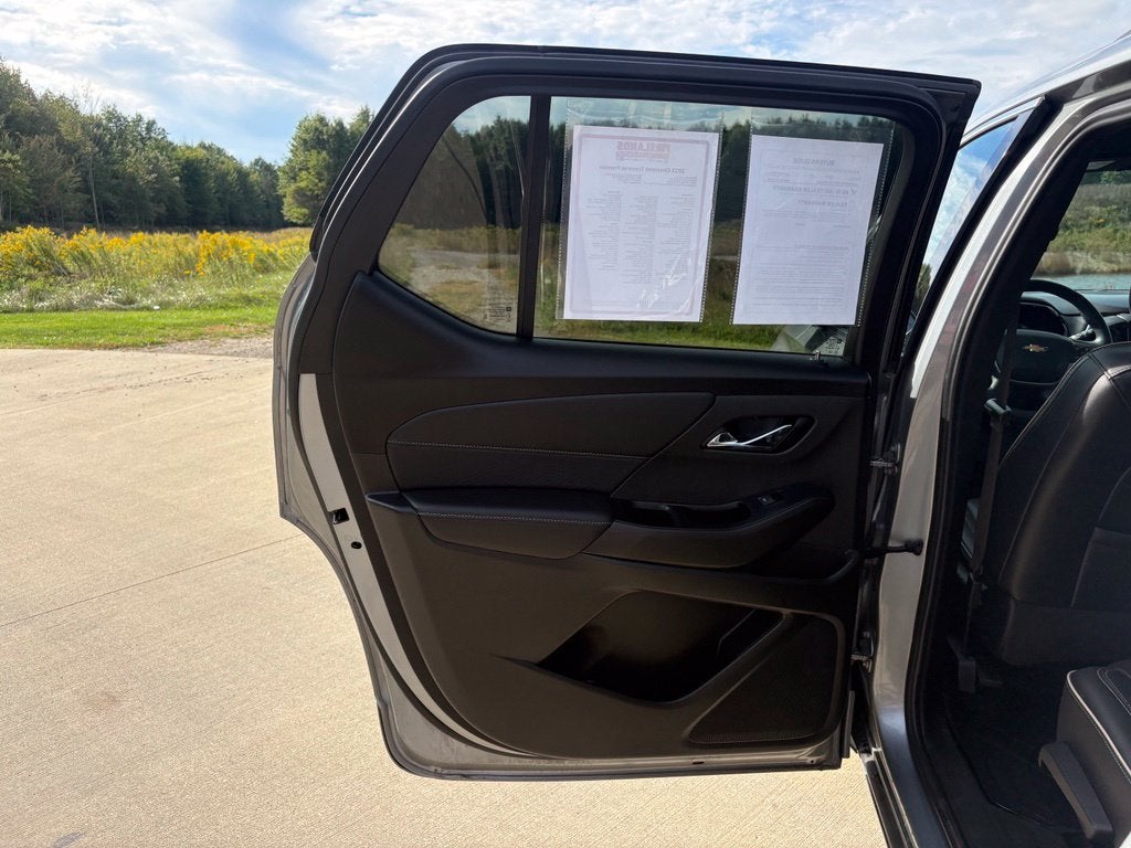 2023 Chevrolet Traverse Premier