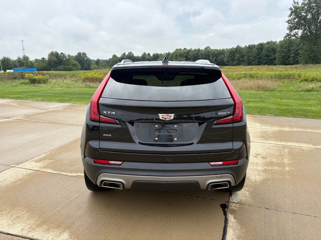 2023 Cadillac XT4 Premium Luxury