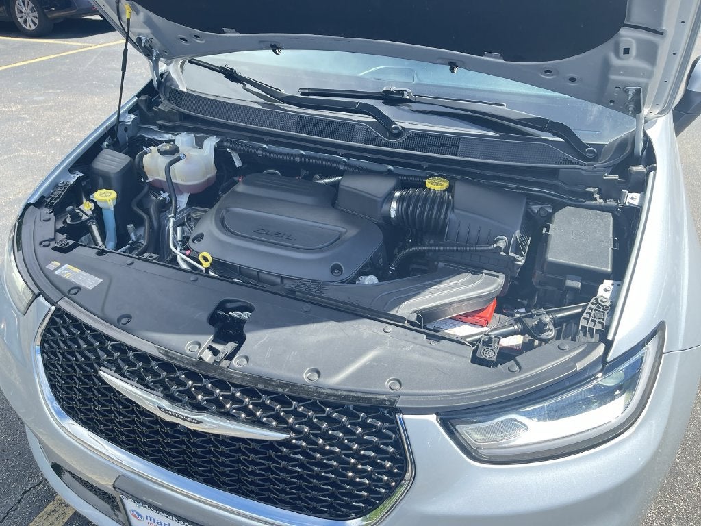 2023 Chrysler Pacifica Touring