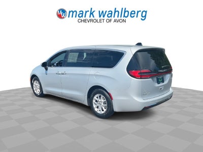 2023 Chrysler Pacifica Touring
