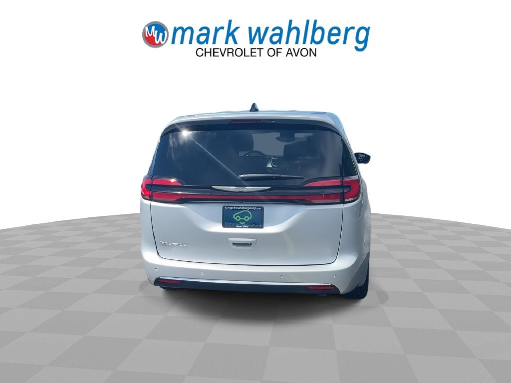 2023 Chrysler Pacifica Touring