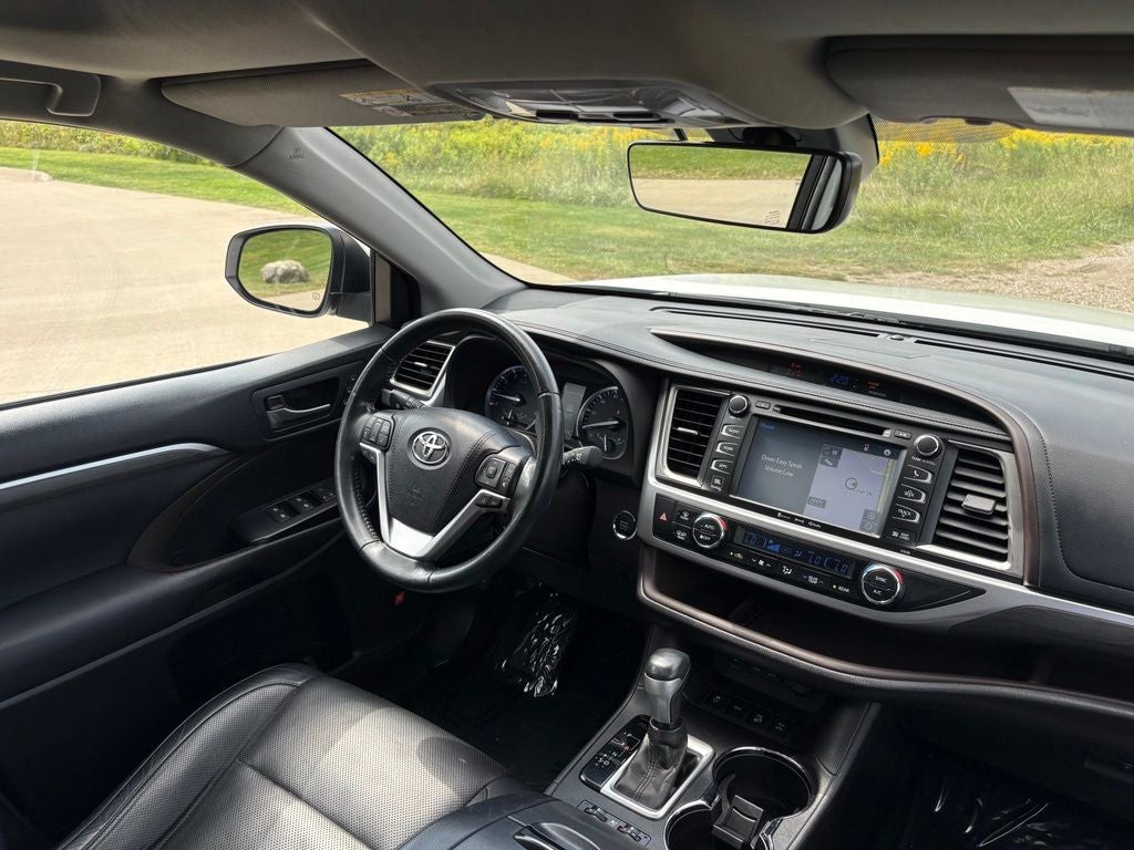 2017 Toyota Highlander Limited