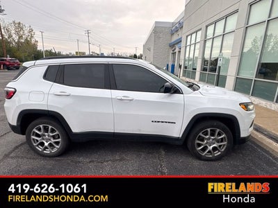 2022 Jeep Compass Latitude Lux