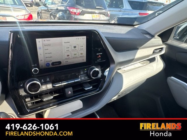 2024 Toyota Highlander XLE