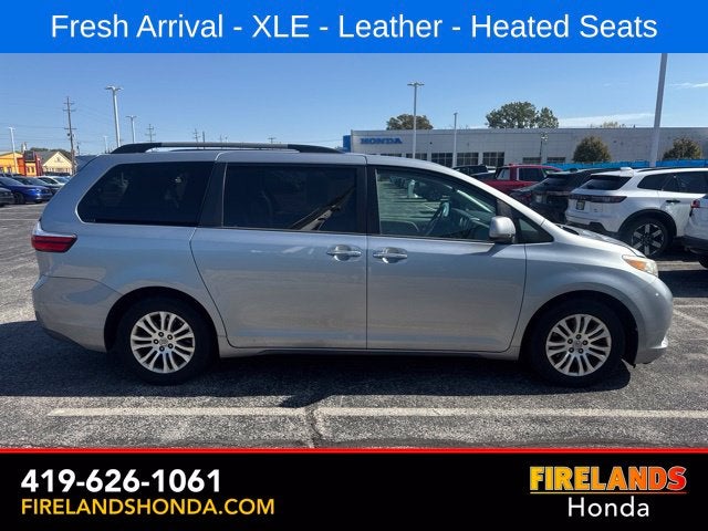 2016 Toyota Sienna XLE 8 Passenger