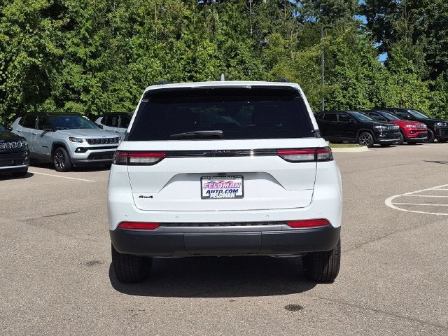 2026 Jeep Grand Cherokee Altitude