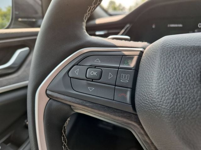 2026 Jeep Grand Cherokee Altitude