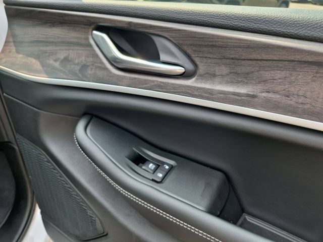 2026 Jeep Grand Cherokee Altitude