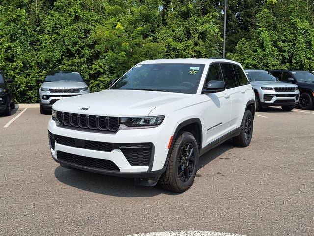 2026 Jeep Grand Cherokee Altitude