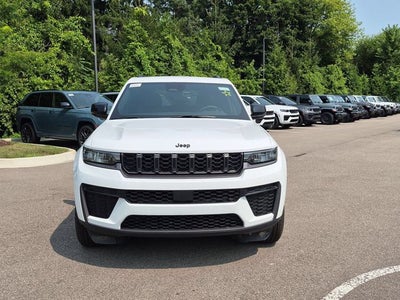 2026 Jeep Grand Cherokee Altitude