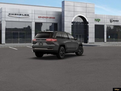 2026 Jeep Grand Cherokee Laredo Altitude