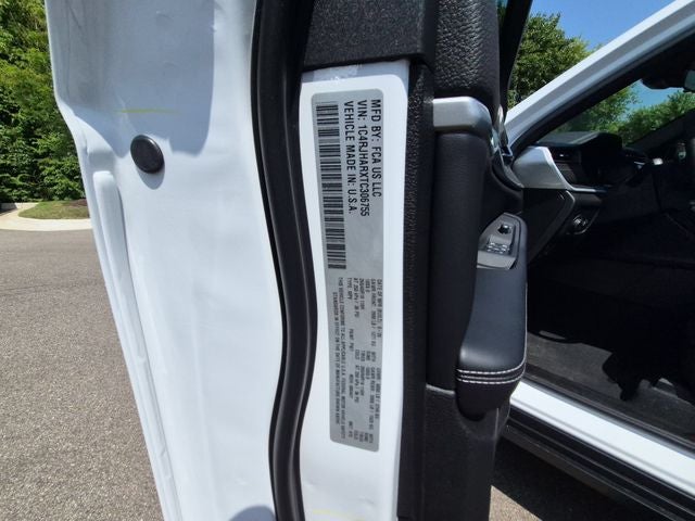2026 Jeep Grand Cherokee Altitude