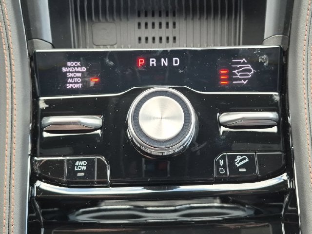 2027 Jeep Grand Cherokee Summit