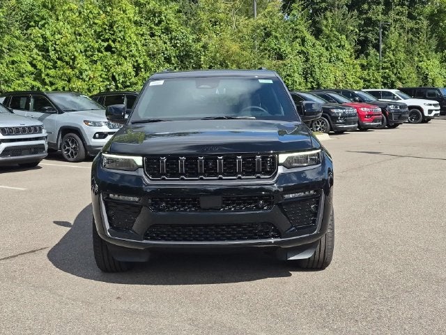 2027 Jeep Grand Cherokee Summit
