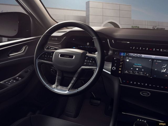2026 Jeep Grand Cherokee L Laredo Altitude