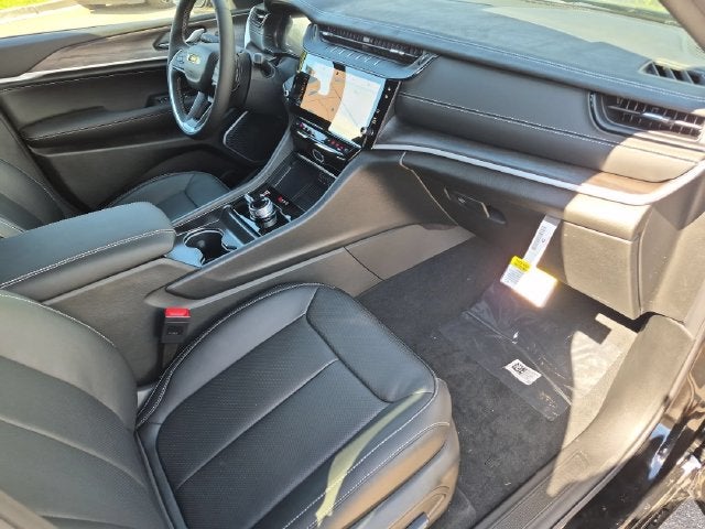 2027 Jeep Grand Cherokee L Limited Reserve