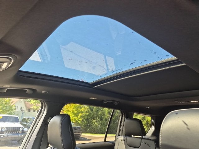 2027 Jeep Grand Cherokee L Limited