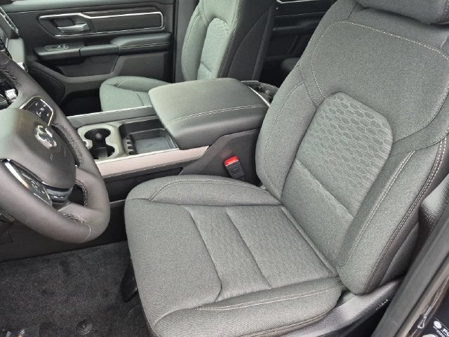 2027 RAM 1500 Big Horn/Lone Star