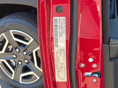 2026 Jeep Cherokee Laredo